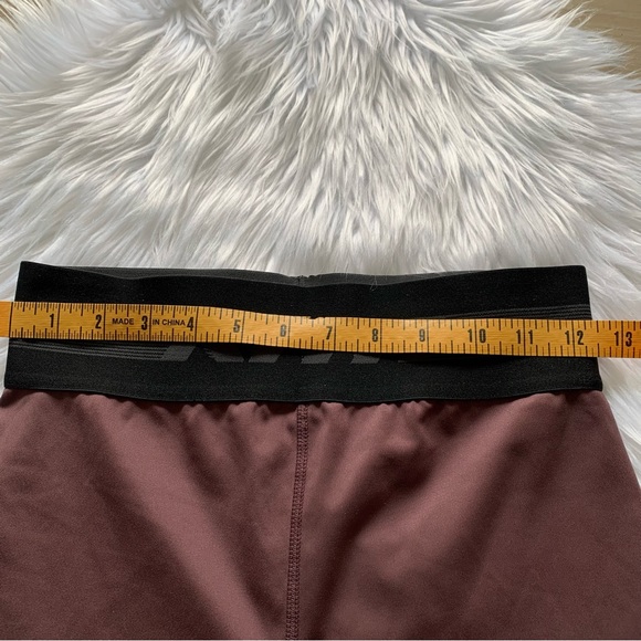 Kith Liz Shorts - Picture 2 of 12